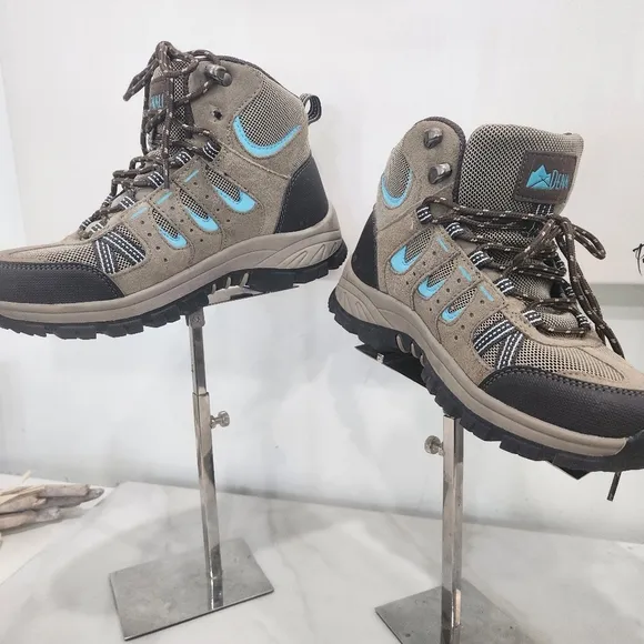 [ DENALI] Women's or boys ALPINE-SIZE 5.5 brown/gray/blue hi top hiking boots