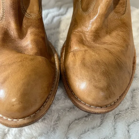 - Nero giardini boots brown ( tan)  40 Italy size leather.