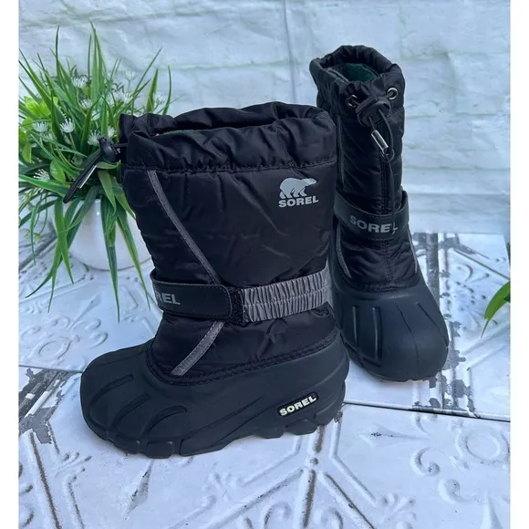 -SOREL Snow Boots toddler Size 13  gently used unisex
