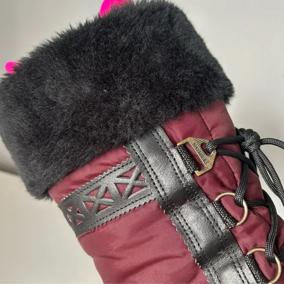 [10] Vintage Sorel Winter Boots in Maroon with Black Leather Pattern Detail