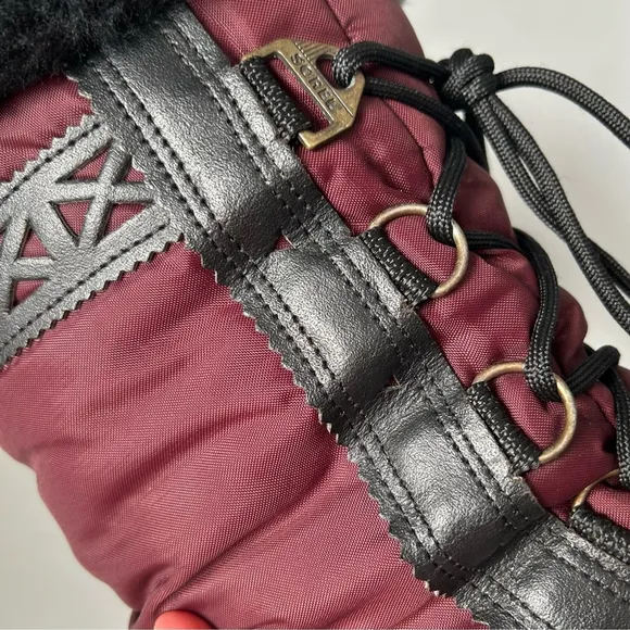[10] Vintage Sorel Winter Boots in Maroon with Black Leather Pattern Detail