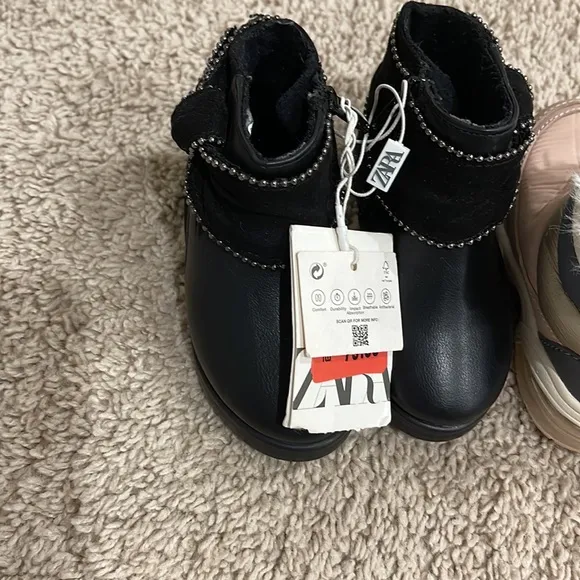 2 ZARA Baby winter boots