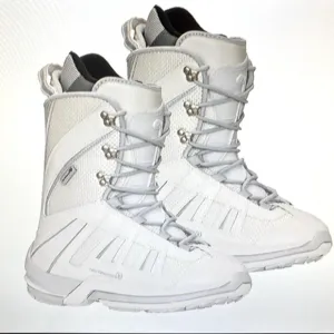 $250 Northwave Freedom linered Snowboard Boots Boys Girl kids youth snow New 2nd