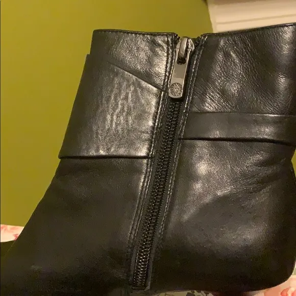 AK ANNE KLEIN Ankle boots, Size 6.5