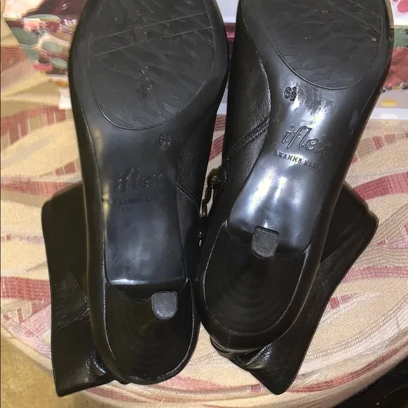 AK ANNE KLEIN Ankle boots, Size 6.5