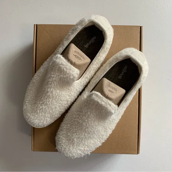 Allbirds Mens Size 10 Natural White (Cream) Wool Lounger Fluff NEW IN BOX