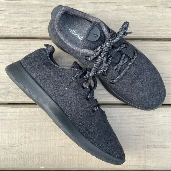 Allbirds Natural Black with Black Sole Wool Runners shoes size 8