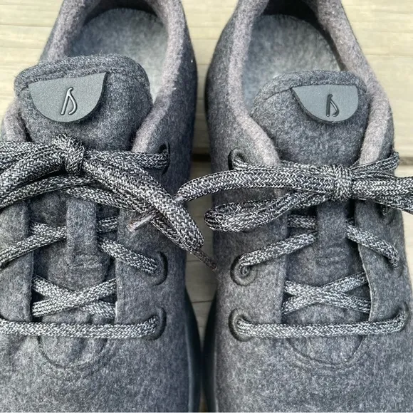 Allbirds Natural Black with Black Sole Wool Runners shoes size 8