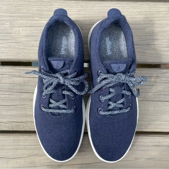 Allbirds Wool Runners in Tuke Midnight Blue shoes size 10