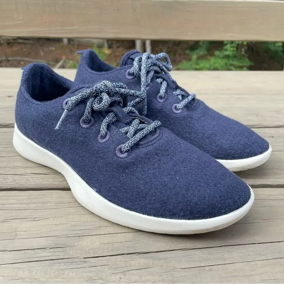 Allbirds Wool Runners in Tuke Midnight Blue shoes size 10