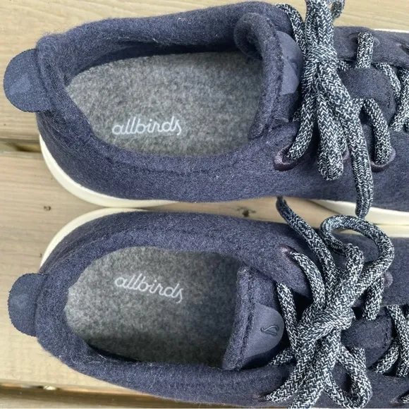 Allbirds Wool Runners in Tuke Midnight Blue shoes size 10