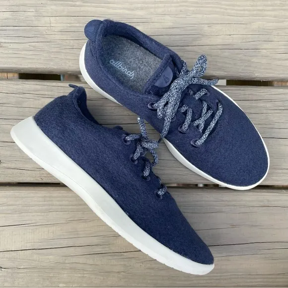 Allbirds Wool Runners in Tuke Midnight Blue shoes size 10