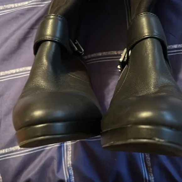 Antonio Melani black leather and suede boots, size 9