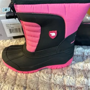 ARCTIC Shield Pink/ black winter boots size 3