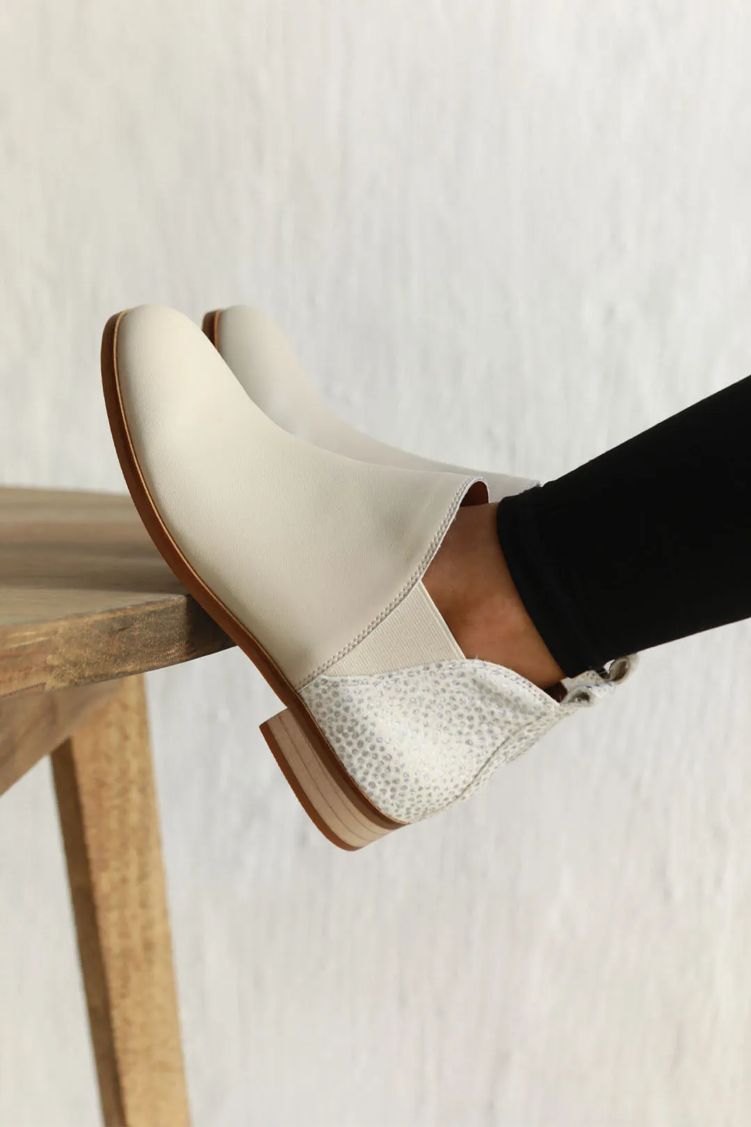 Aria Beige   Silver Cheetah