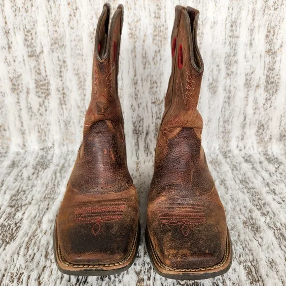 Ariat &quot;Heritage Roughstock&quot; Distressed Brown Western Boots | Big Kid's Size 5.5
