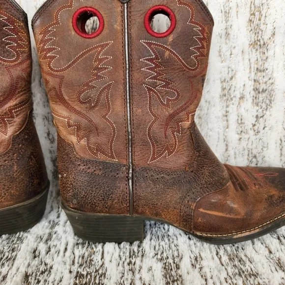 Ariat &quot;Heritage Roughstock&quot; Distressed Brown Western Boots | Big Kid's Size 5.5
