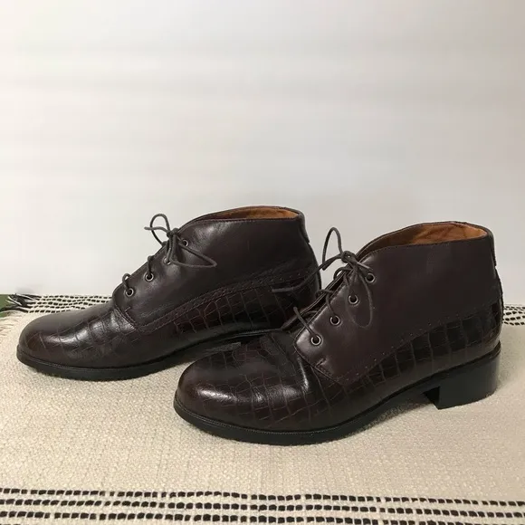 ARIAT / Ladies Brown Leather Croc Print Lace Up Ankle Boots Size 6B