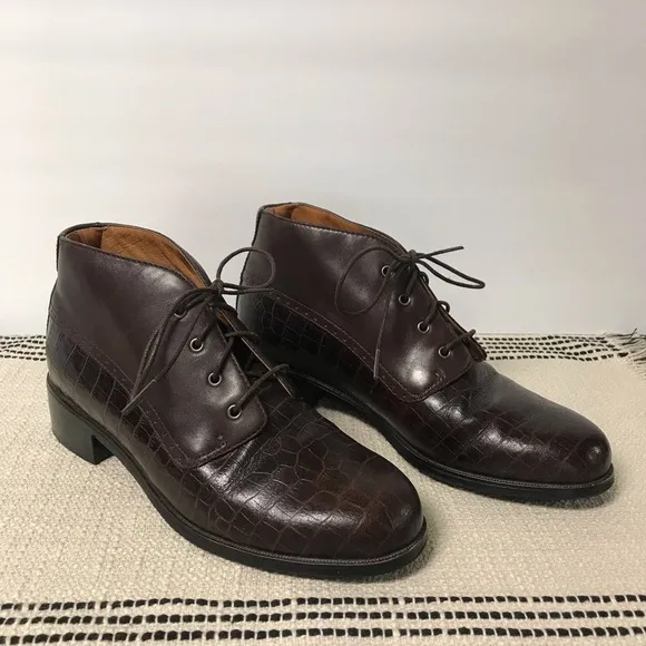 ARIAT / Ladies Brown Leather Croc Print Lace Up Ankle Boots Size 6B