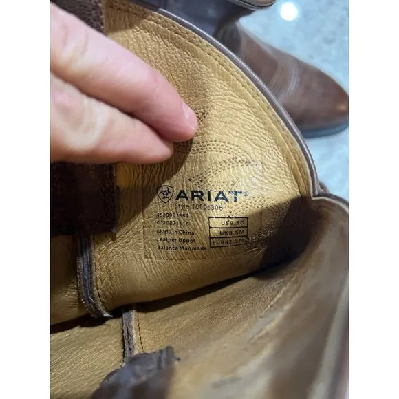 Ariat Mens Leather Boots -‎ Size 9.5