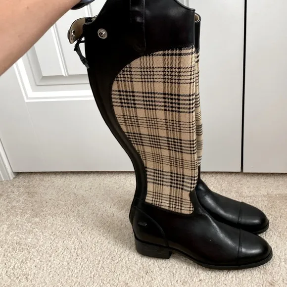 Ariat NWOB Women's‎ Riding Boots Size 7B Black Leather Plaid Zip Up Equestrian