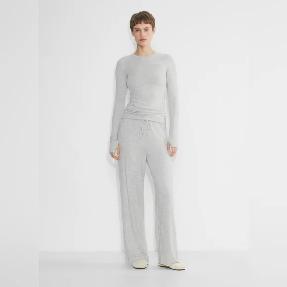 Aritzia Matching Set Destination Longsleeve Recharge Pant Heather Light Grey
