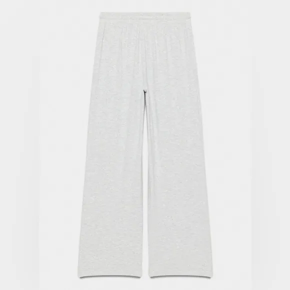 Aritzia Matching Set Destination Longsleeve Recharge Pant Heather Light Grey