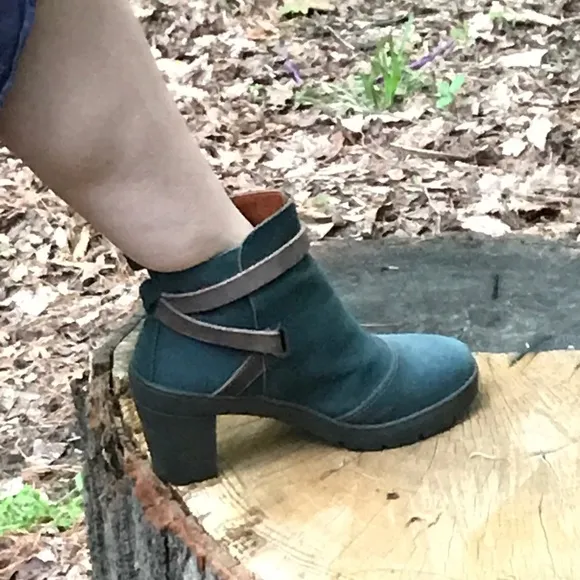 Art Teal Tan Strap Spanish Leather Boots, EUC, 38