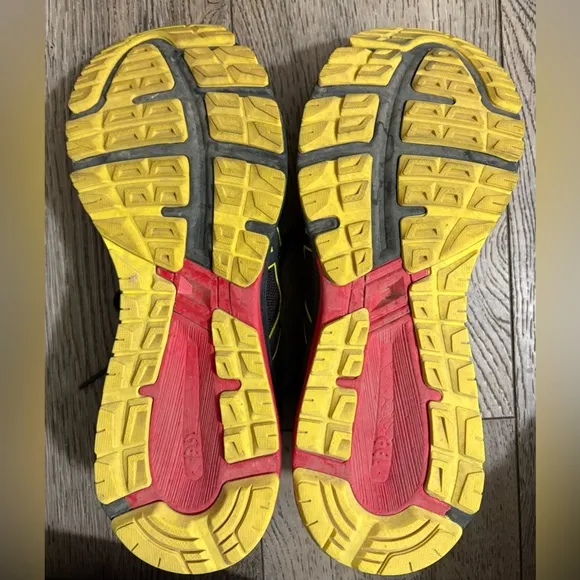 Asics GT-1000 8 Goretex Running Shoes Men’s size 9