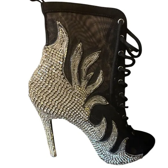 Azalea Wang women's Rhinestone Undlining Black Bootie 5 in heel peep toe sz 8.5