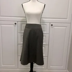 Banana Republic Pencil skirt | mermaid back | black and brown checkered size 4
