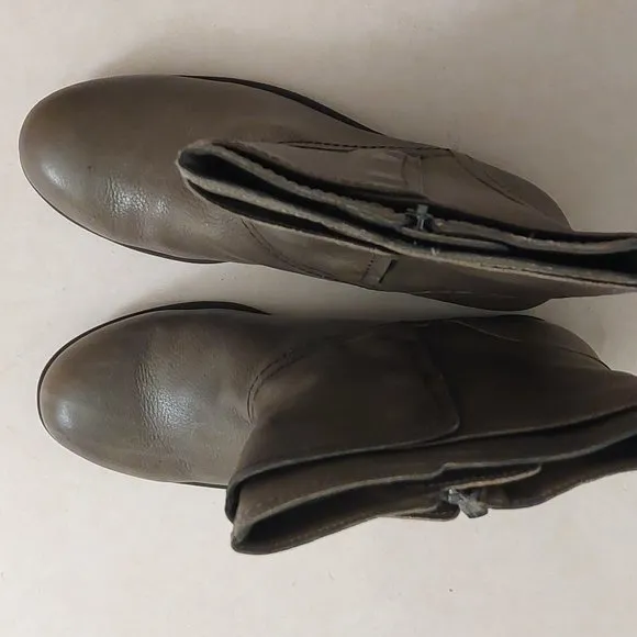 BCBGeneration Everest Olive Brown Leather Boots Retail $145