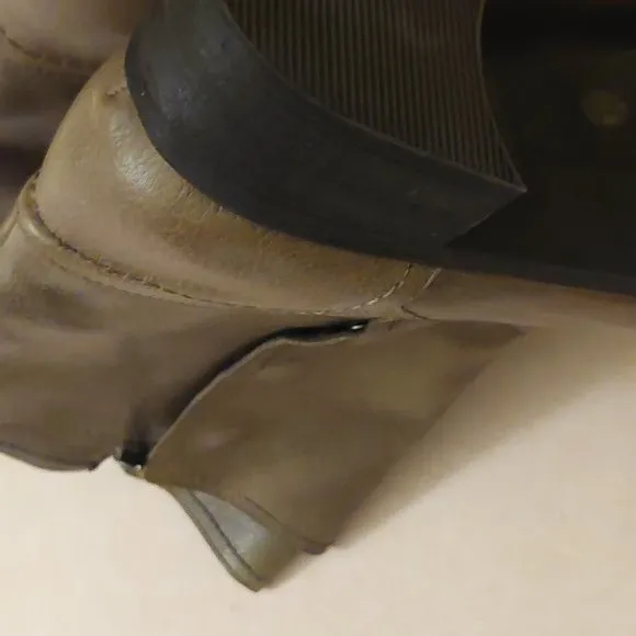 BCBGeneration Everest Olive Brown Leather Boots Retail $145
