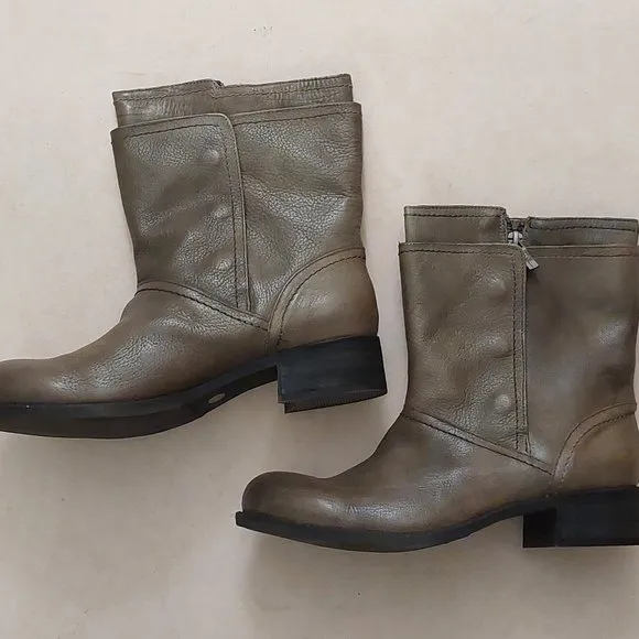 BCBGeneration Everest Olive Brown Leather Boots Retail $145