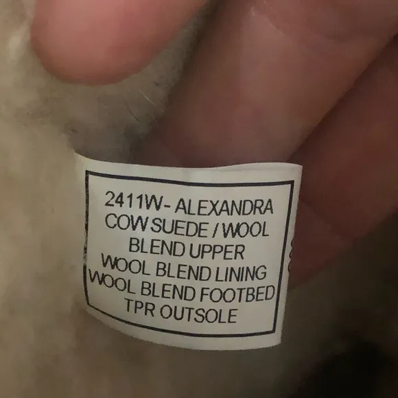 BearPaw Alexandra Cream Suede/Wool Blend Winter Boots size 9