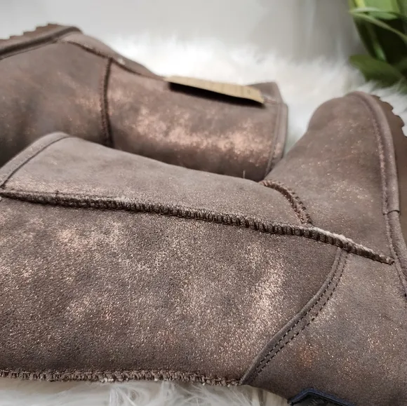 Bearpaw Emma Womens Suede Winter  Boots size8 new