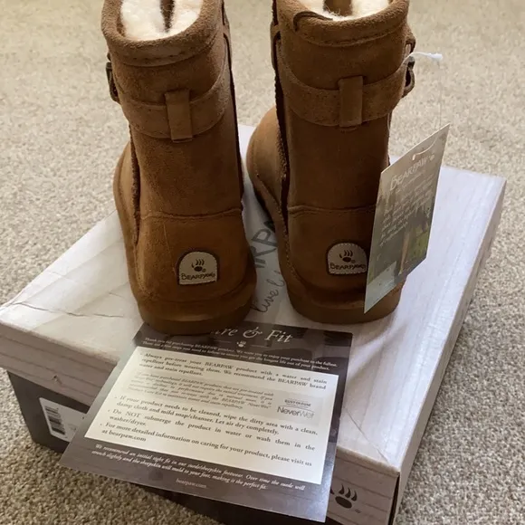 BEARPAW Val Tan Boots for Girls Size 2 NEW