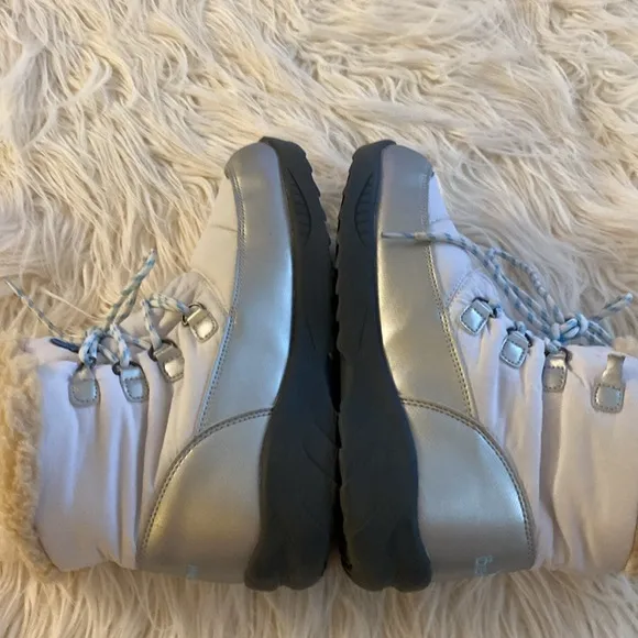 BEARPAW winter youth boots
