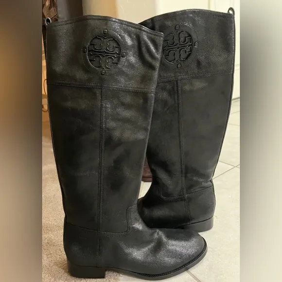 BEAUTIFUL Tory Burch Kiernan Nubuck Logo Riding Leather Black Boots $495 tax!