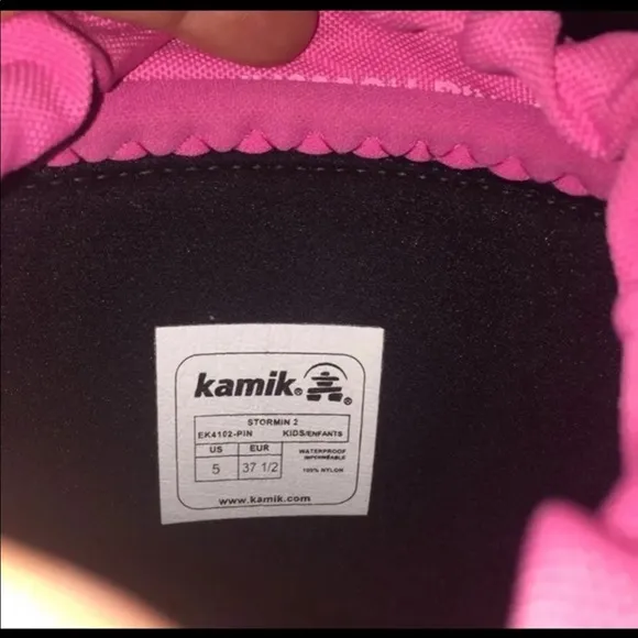 BEST BOOTS EVER!!! Girls Kamik winter rain snow boots camouflage pink size 5