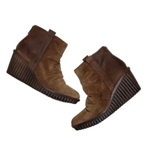 Bionica Suede Slouch Ankle Wedge Boots Brown 6.5