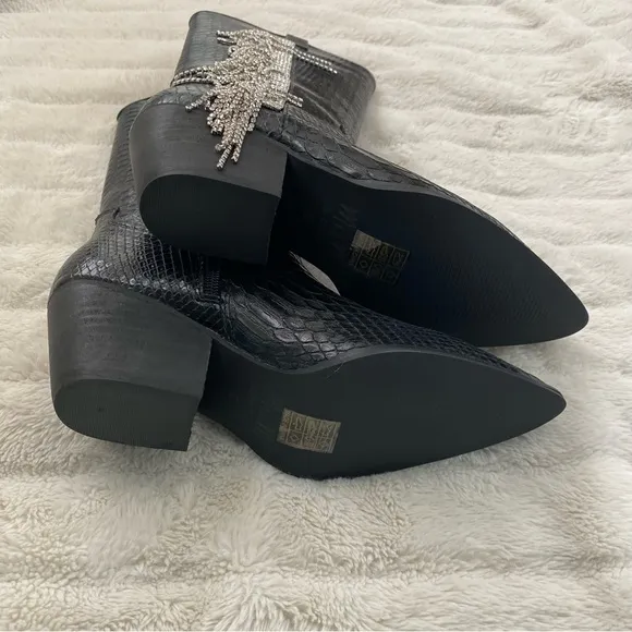 Black Western-Style Pointy Toe Women's Boots Rhinestone Fringe Nib Size 6