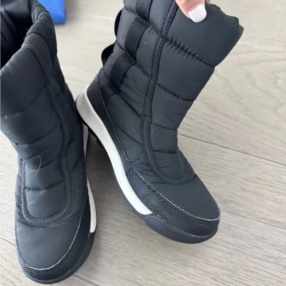 Black Winter Boots - Sorel mint condition