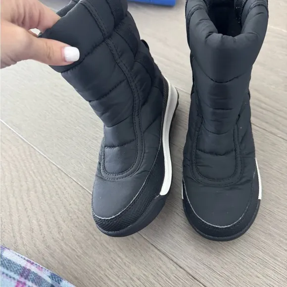 Black Winter Boots - Sorel mint condition