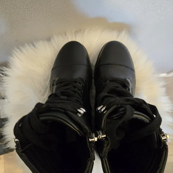 Blondo Mady Combat Boot