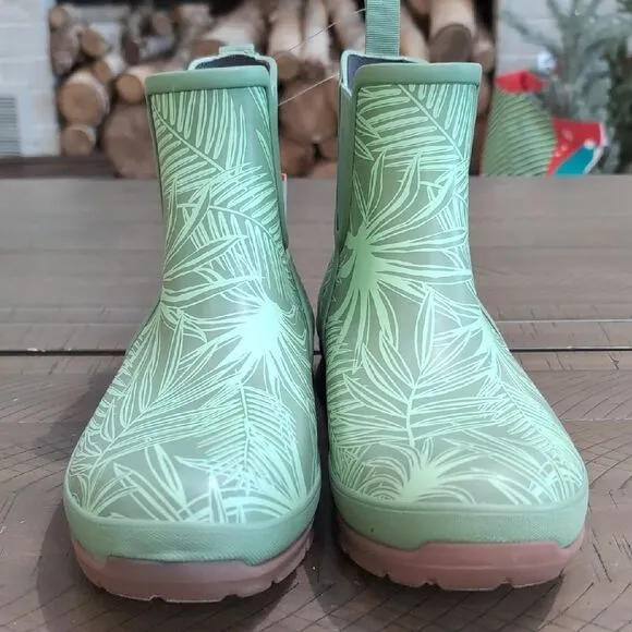 Bogs Amelia Chelsea Style Green Winter &amp; Rain Ankle Boots Sz 11 NWT