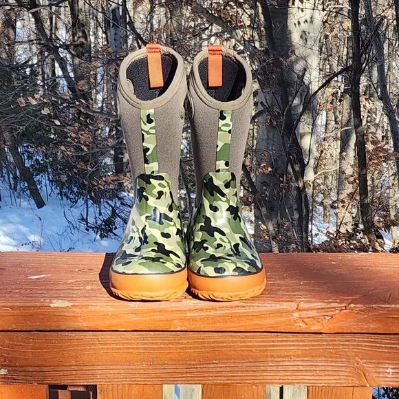 Bogs Boots Kids Sz 1 Green / Orange Camo Waterproof Snow Rain Insulated Boots