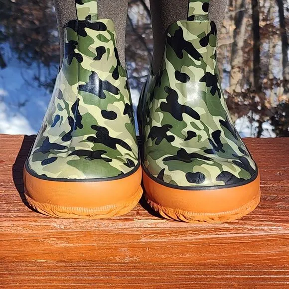 Bogs Boots Kids Sz 1 Green / Orange Camo Waterproof Snow Rain Insulated Boots