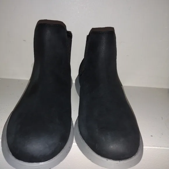 BOGS men's boots brand new size 11.5