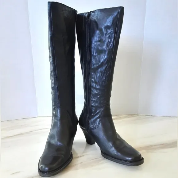 BORN Black Leather Tall Heeled Victorian Granny Core Style Boots Sz 7 W3424 H7